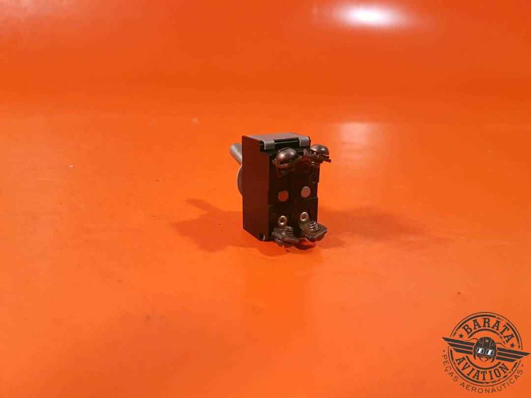 TOGGLE SWITCHES 2 POSITIONS