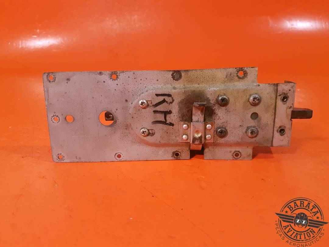 0413387-7 Cessna Cabin Door Latch Assy-R/H