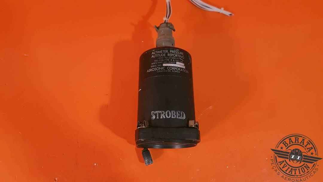 101627-01696 Aerosonic Encoding Altimeter