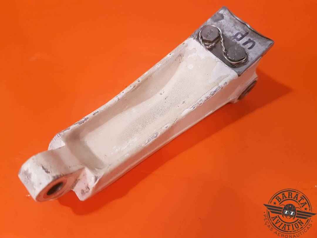 0442506-01 LINK ASSY TORQUE UPPER CESSNA 150/152