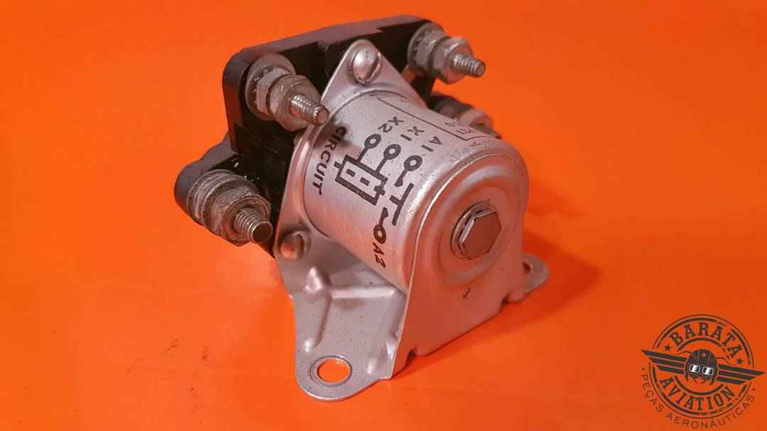 CUTLER HAMMER RELAY 50 AMP/28 VDC P/N 6041H201A