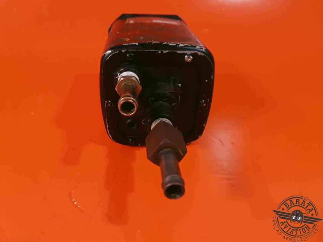CESSNA HORIZON GYRO INDICATOR P/N: C661076-0102