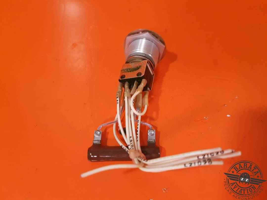 01-365630 LICON PUSH BUTTON SWITCH 10 AMP/125 VAC ENGINE START