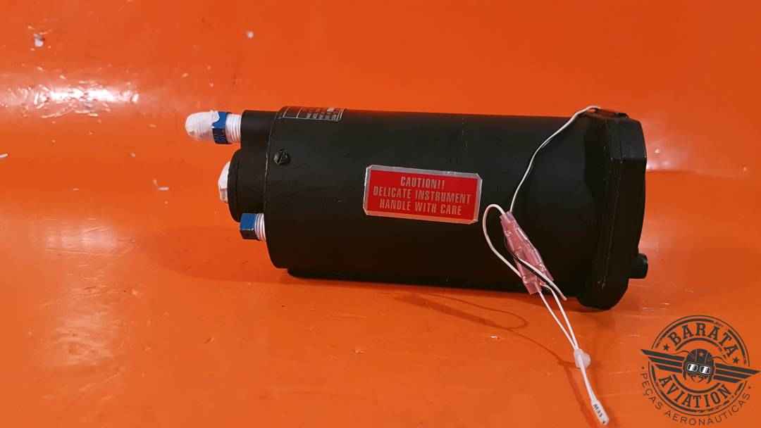 1U149-019-19 Sigma-Tek 500B-76 Attitude Gyro - Vacuum