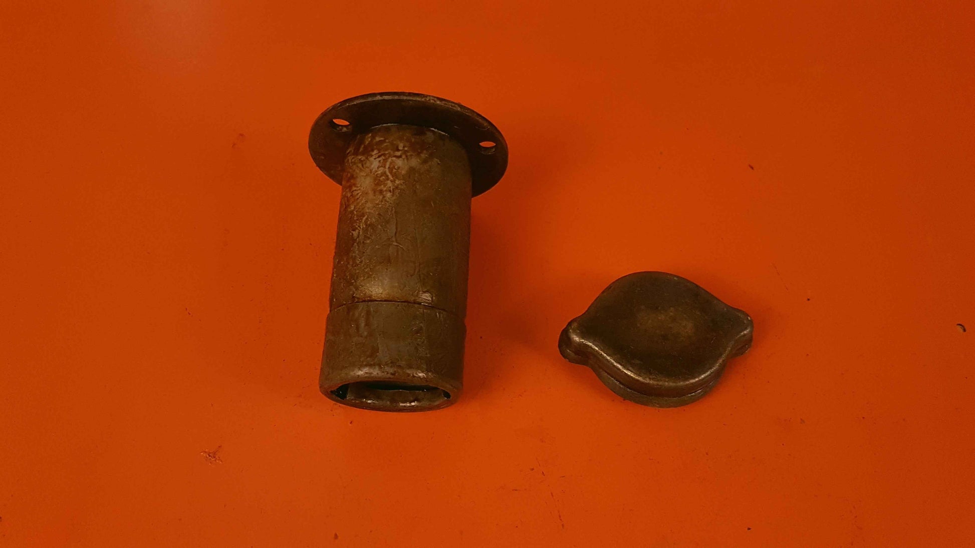 538773 Continental Oil Filler Neck Assembly