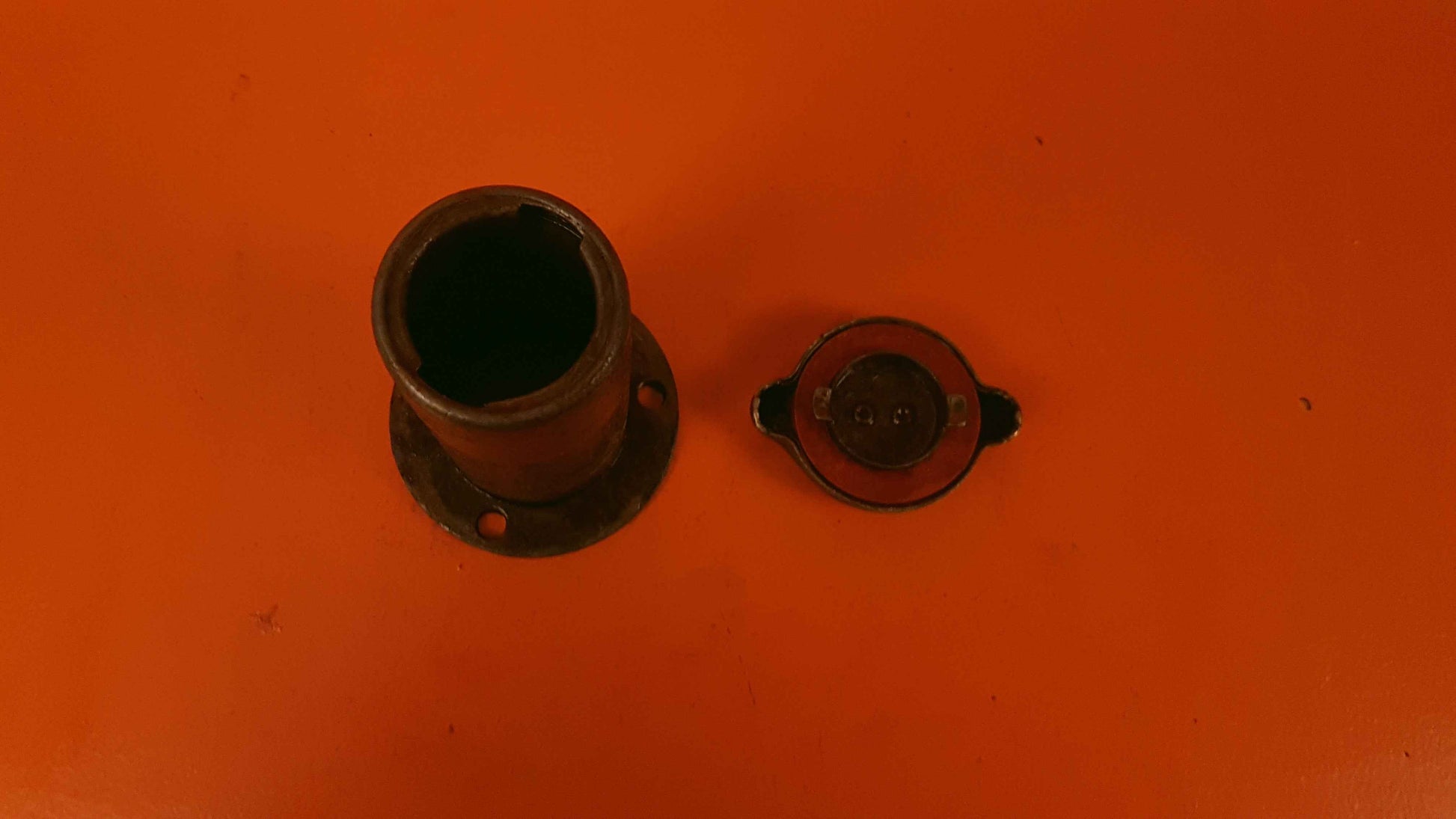 538773 Continental Oil Filler Neck Assembly