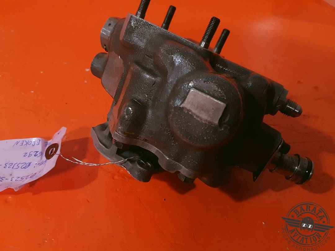 025323-300  Sundstrand Fuel Pump Assy- Power Driven Rotary - Broken Case 
