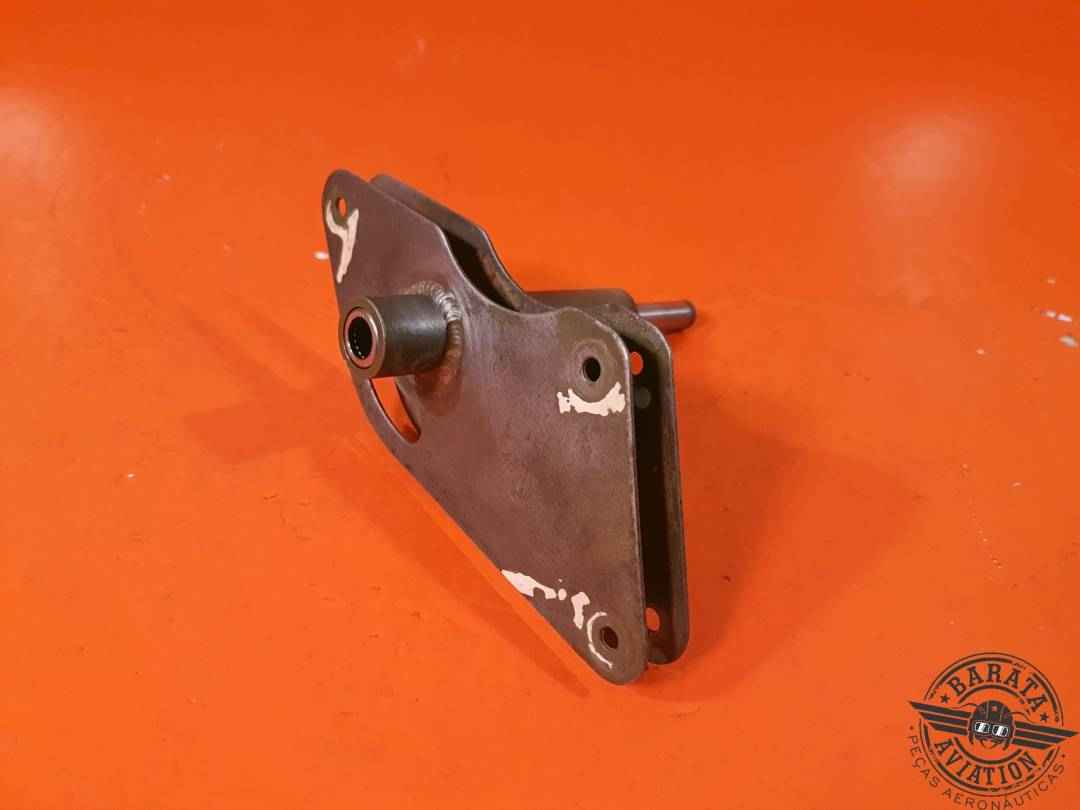 BELLCRANK ASSY AILERON RH P/N: 0523223-1