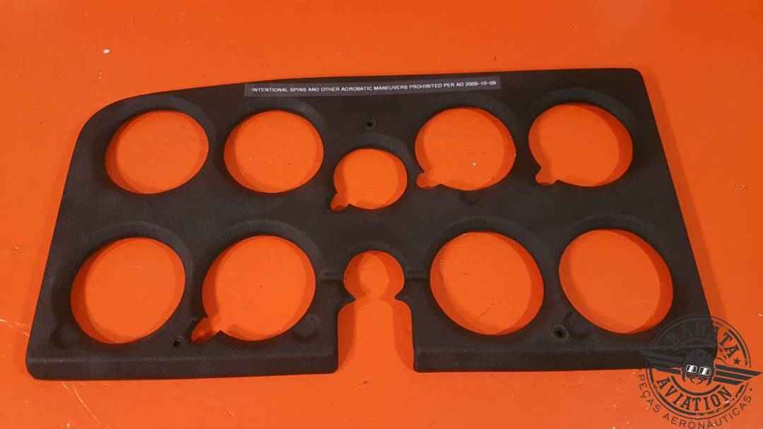 CESSNA INSTRUMENT PANEL L/H  PN : CESSNA 150