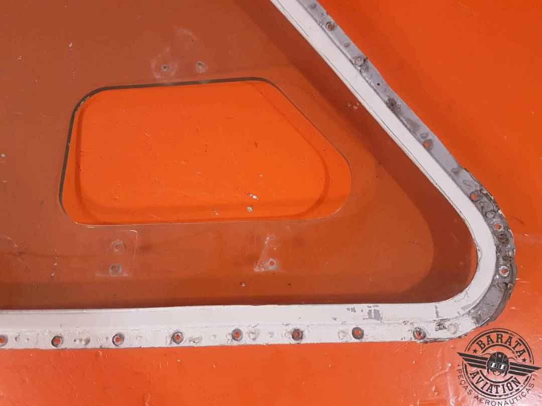 002-430052-11 BEECHCRAFT PILOT WINDOW ASSEMBLY  TINTED GLASS /GREEN