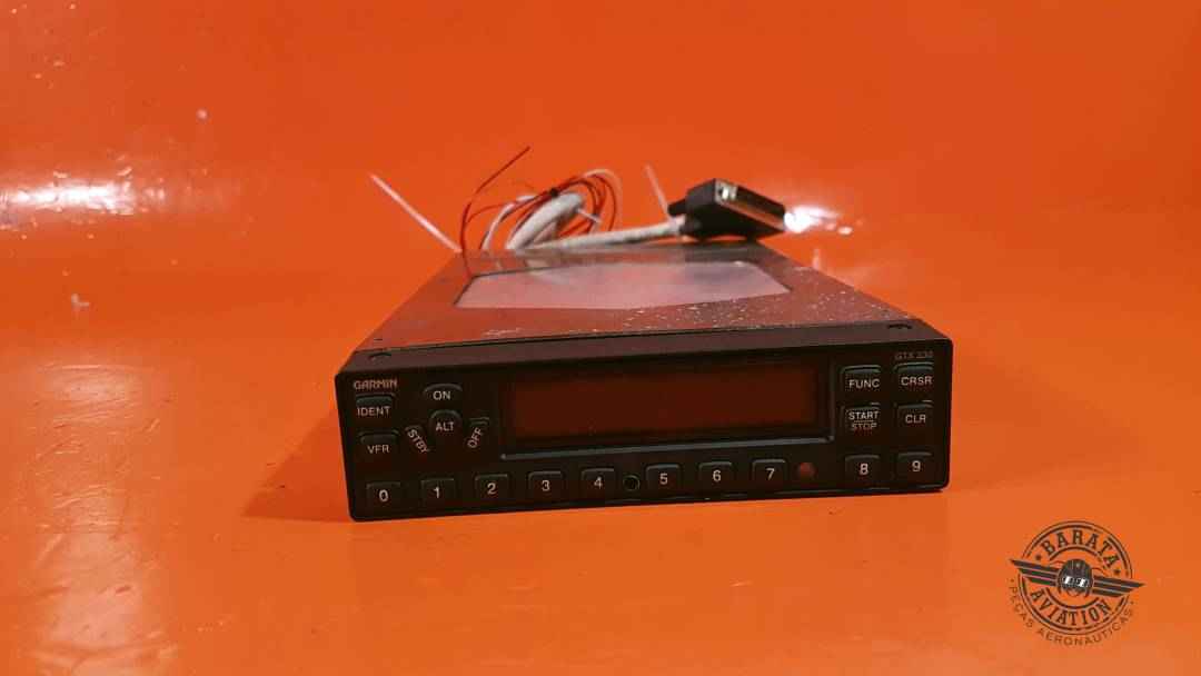 011-00455-00 Garmin GTX-330 Transponder - 14/28 vdc - w/ mount tray