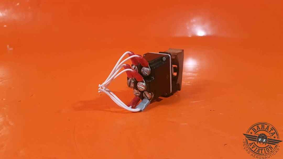 MS24524-23 MicroSwitch Toggle Switch -On/On