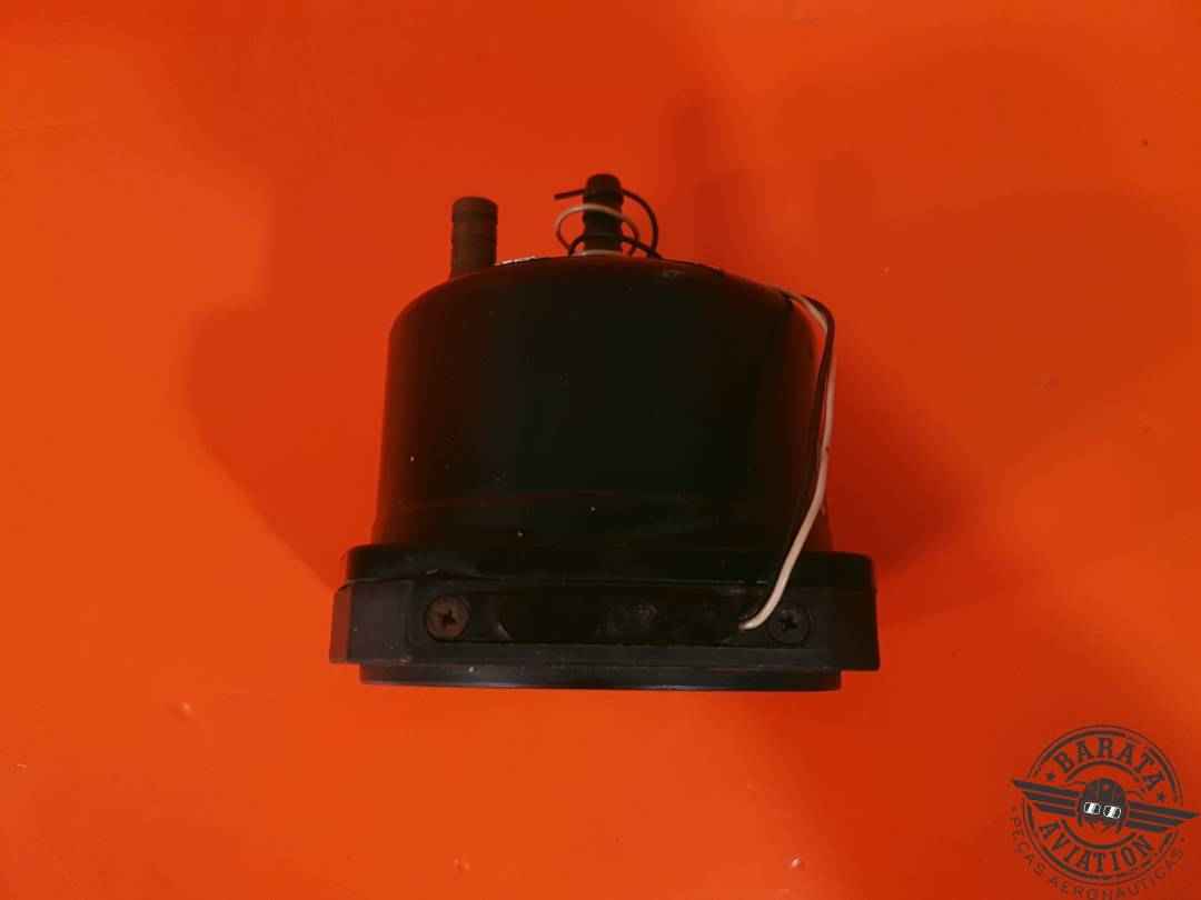 UNITED INSTRUMENTS AIRSPEED INDICATOR  0.300 MPH/260 KNOTS PN: 8030