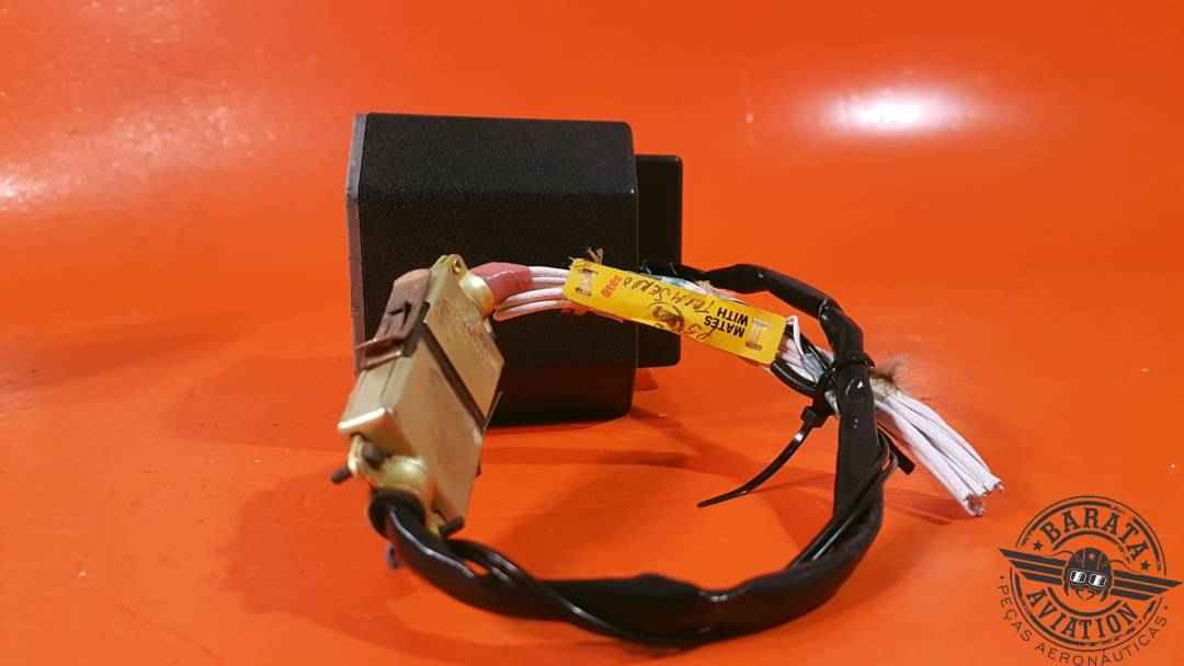 BENDIX KS 272A TRIM SERVO  28 VDC/5 AMP  W/ CONNECTOR AND WIRING P/N: 065-0061-13