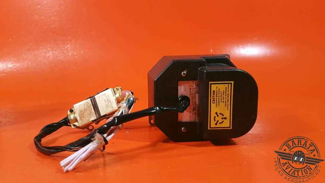 BENDIX KS 272A TRIM SERVO  28 VDC/5 AMP  W/ CONNECTOR AND WIRING P/N: 065-0061-13