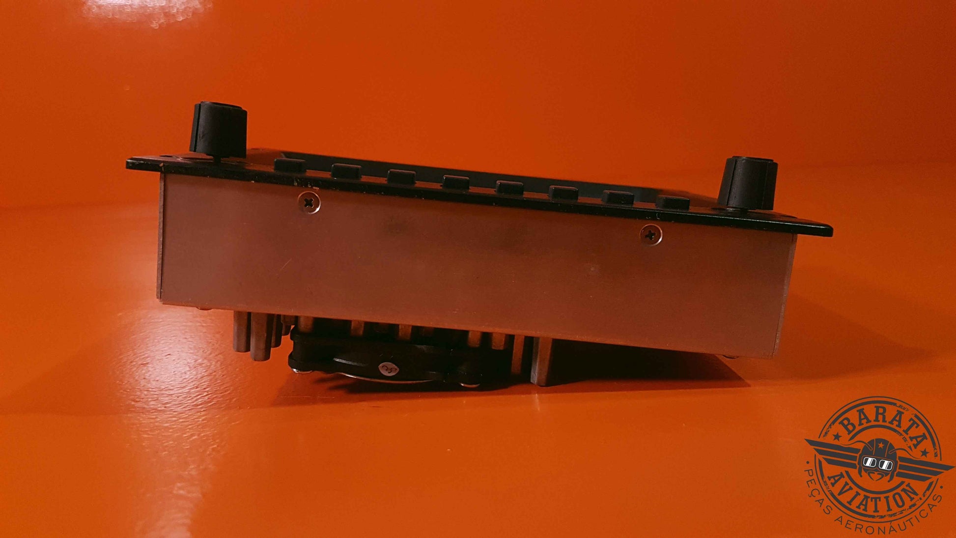 SV-D700 Dynon SkyView Primary Flight Display - Experimental