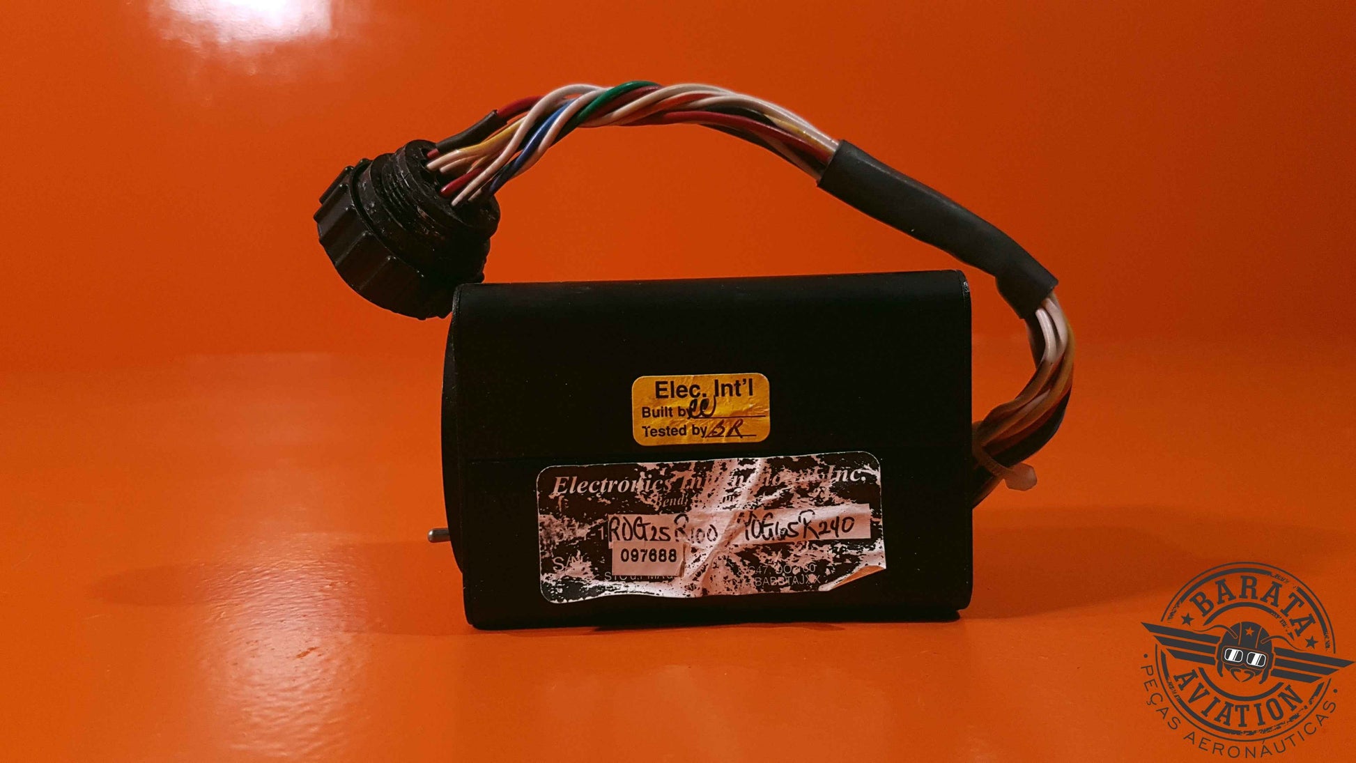 10-25205 Eletronics International Oil Pressure and Temperature Gauge - Experimental