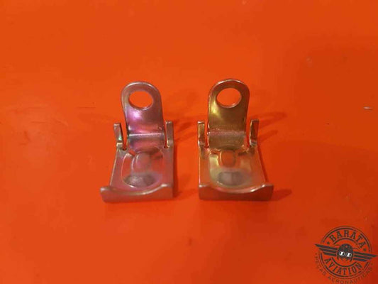 1-160-253-01 Pair Of Clip Spring Tension