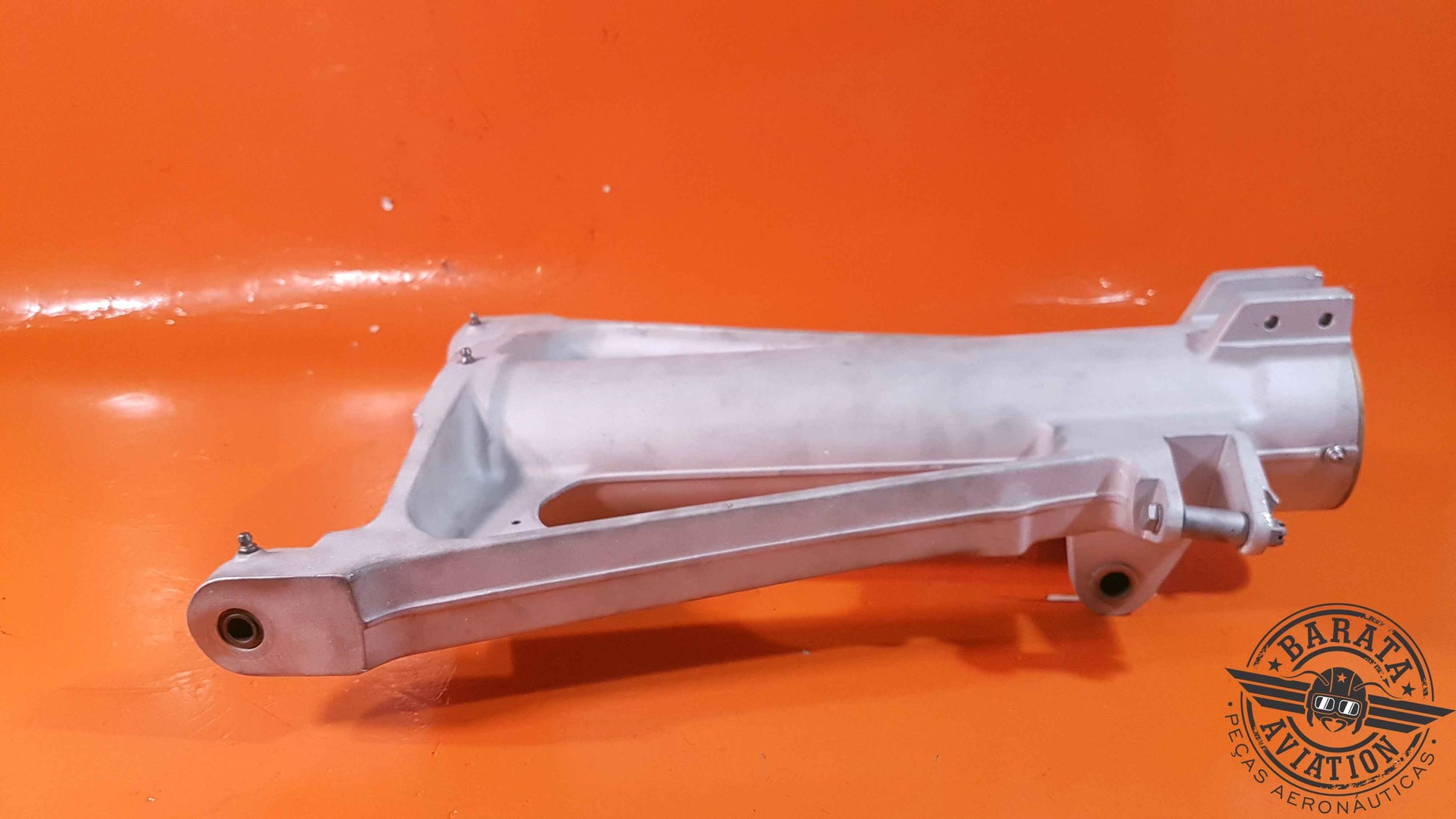 101-820024-5   Beech Brace Assy