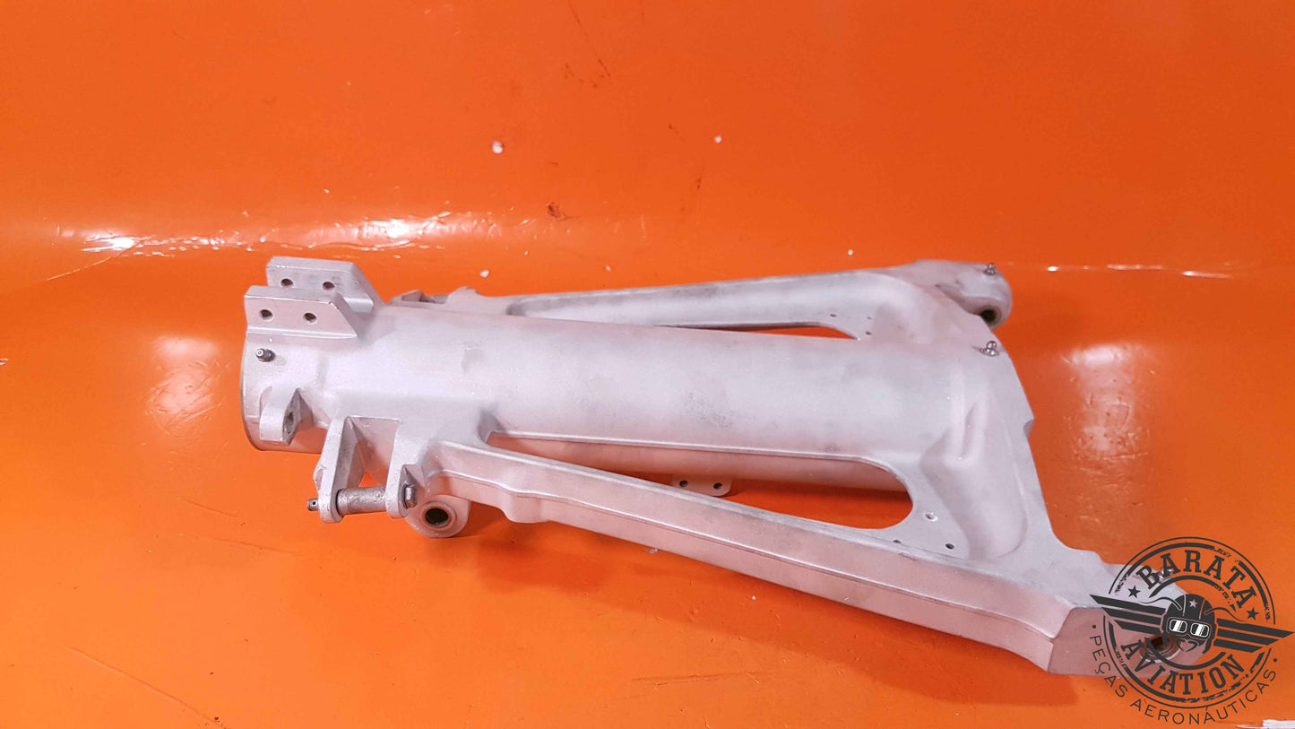 101-820024-5   Beech Brace Assy