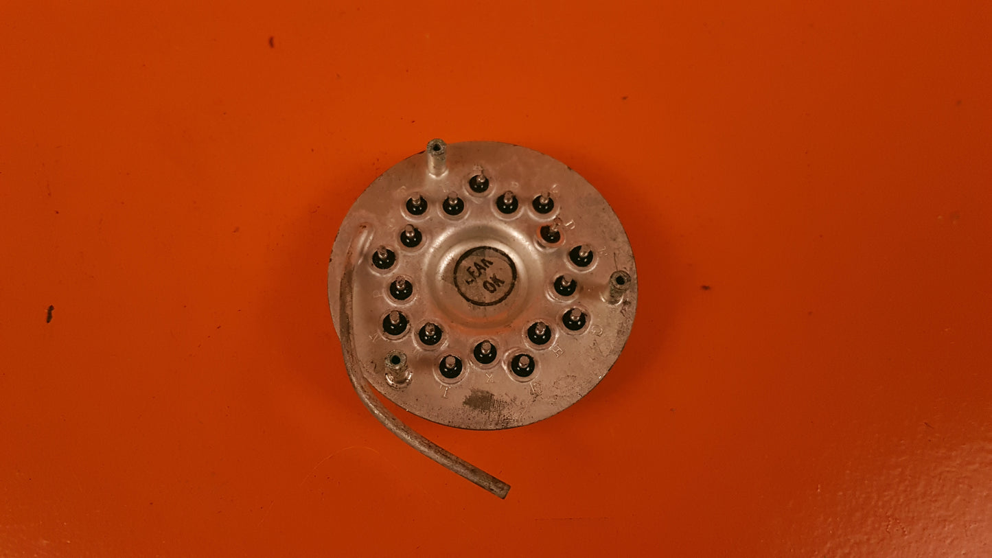 794985-1 Terminal and Plate