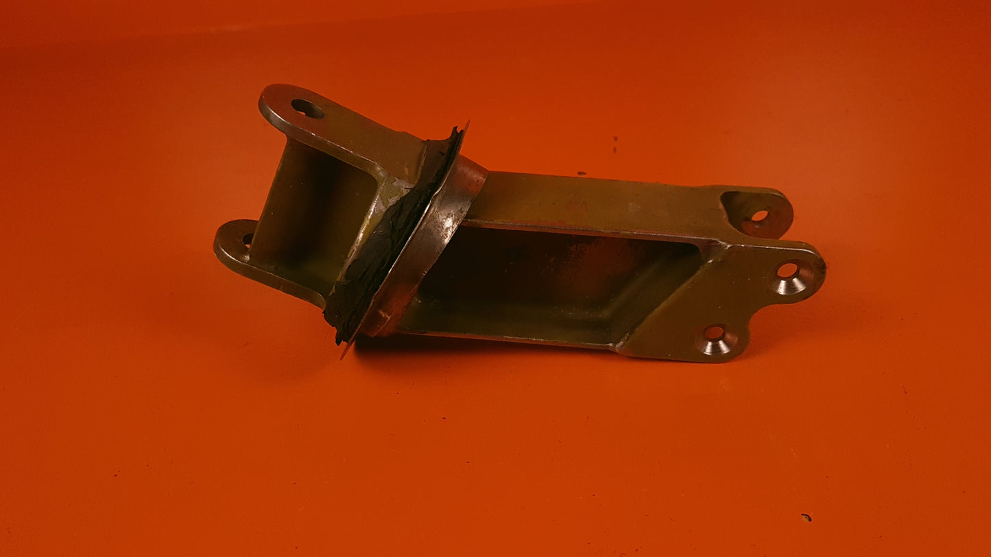 2651031-9 LearJet L/H Engine Mount