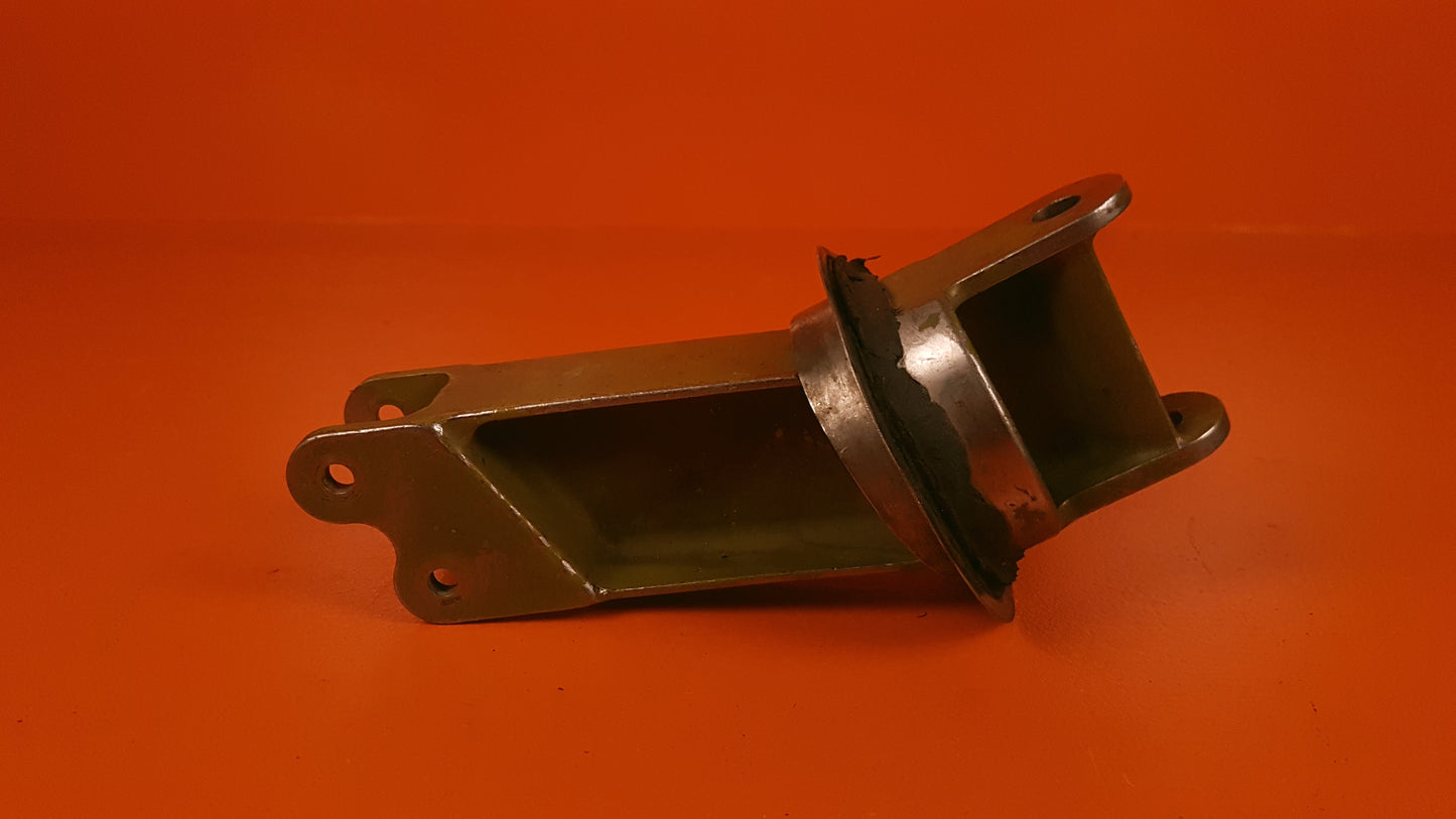 2651031-9 LearJet L/H Engine Mount