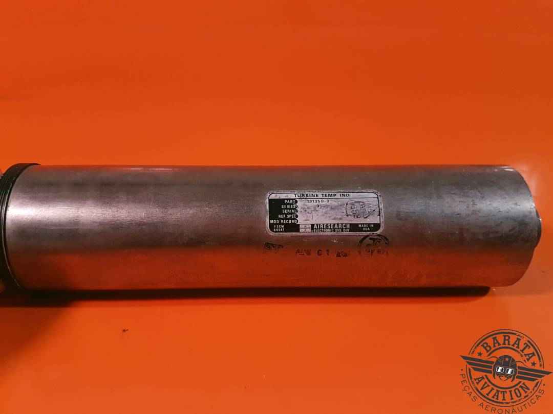 131350-3 Airesearch Turbine Temperature Indicator- w/ connector 