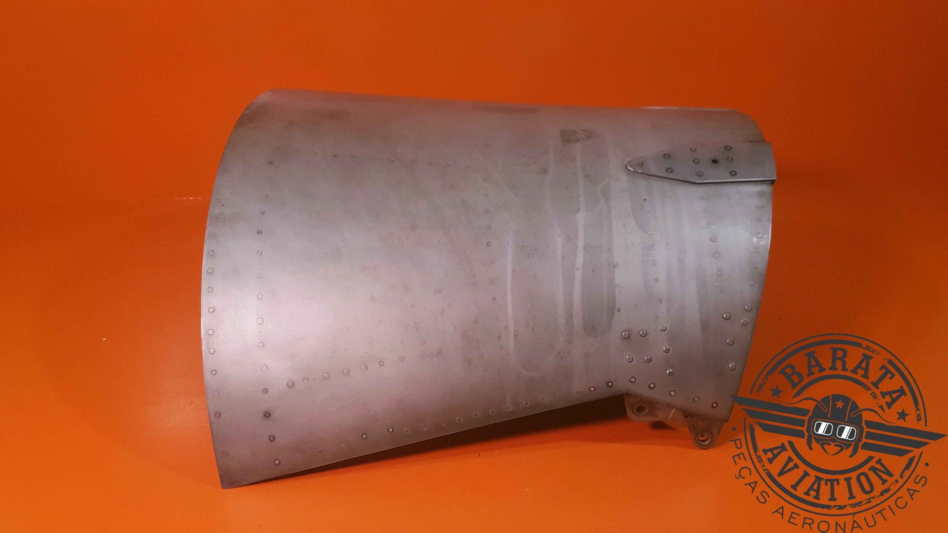 4953107-1 Learjet  R/H Thrust Reverser Bucket