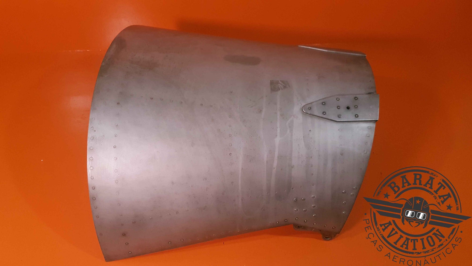 4953107-1 Learjet  R/H Thrust Reverser Bucket
