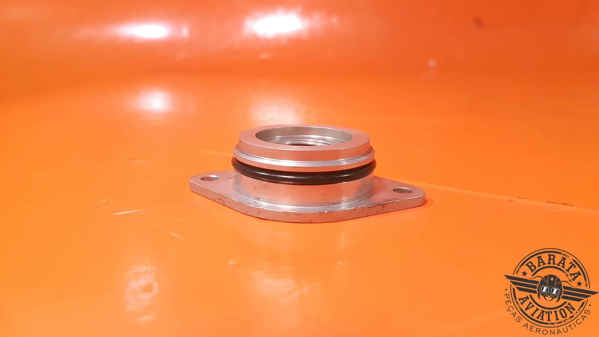 3057163-01   Pratt &  Whitney Adapter