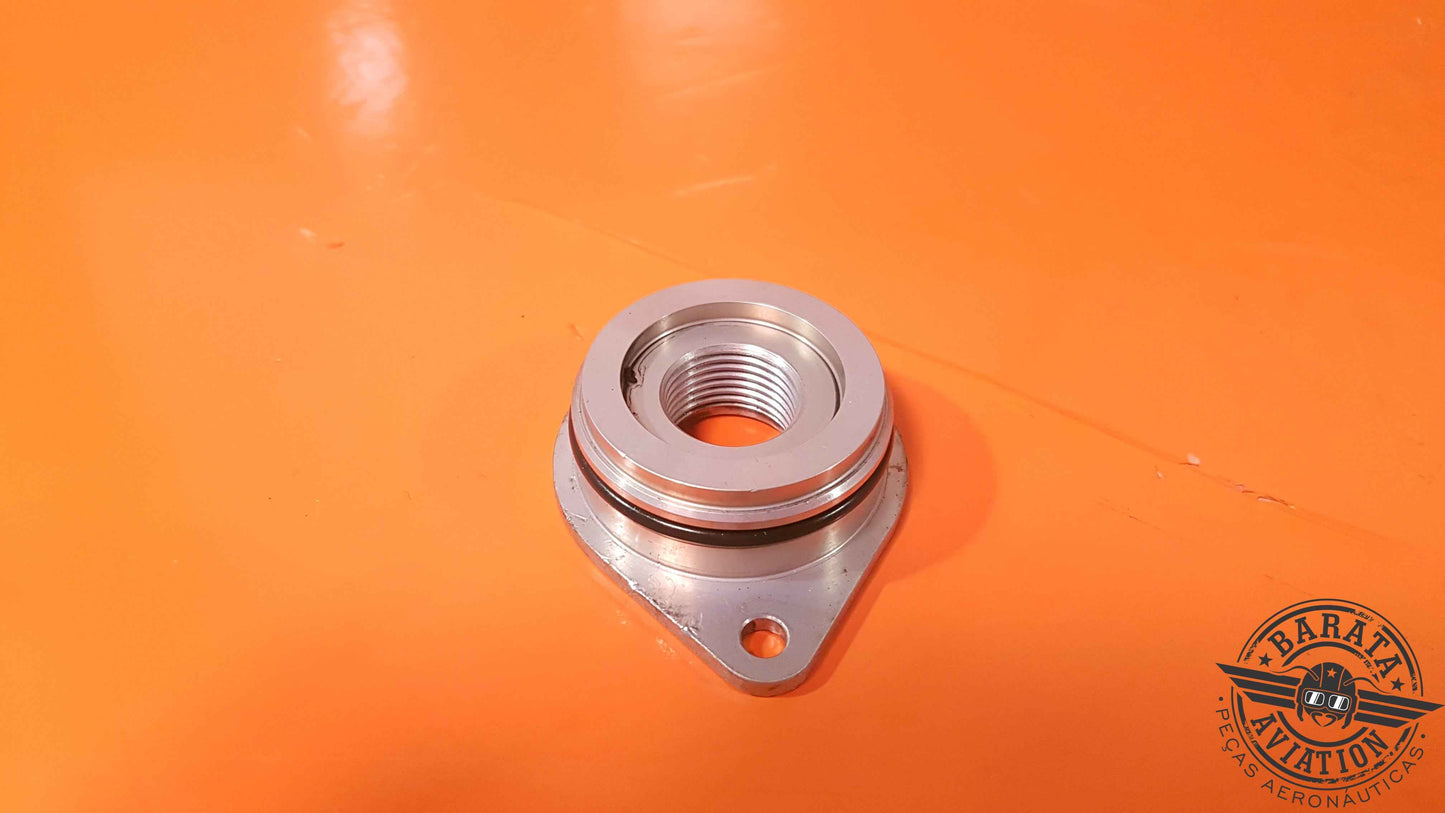 3057163-01   Pratt &  Whitney Adapter