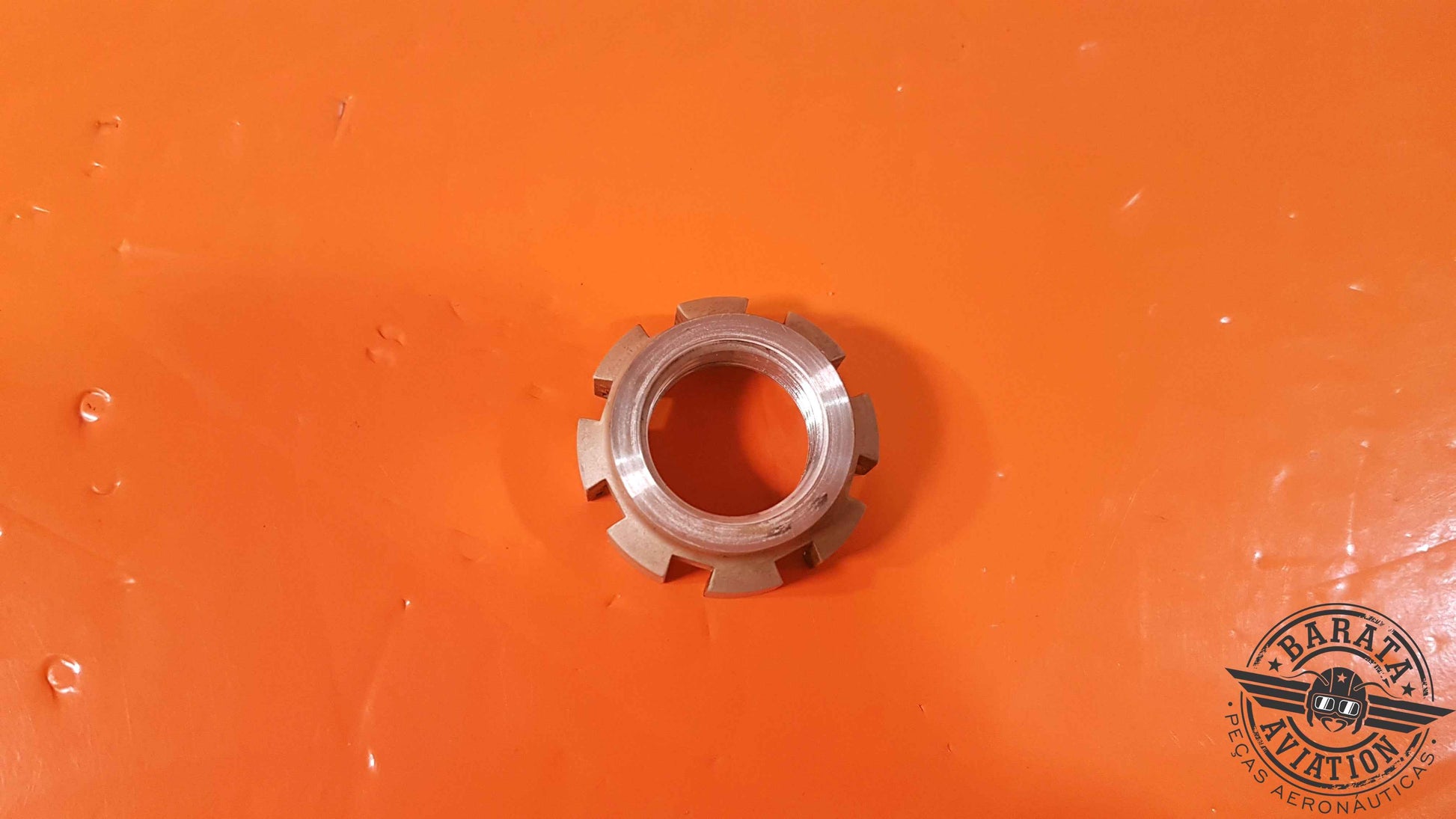 3109718-04   Pratt & Whitney Nut