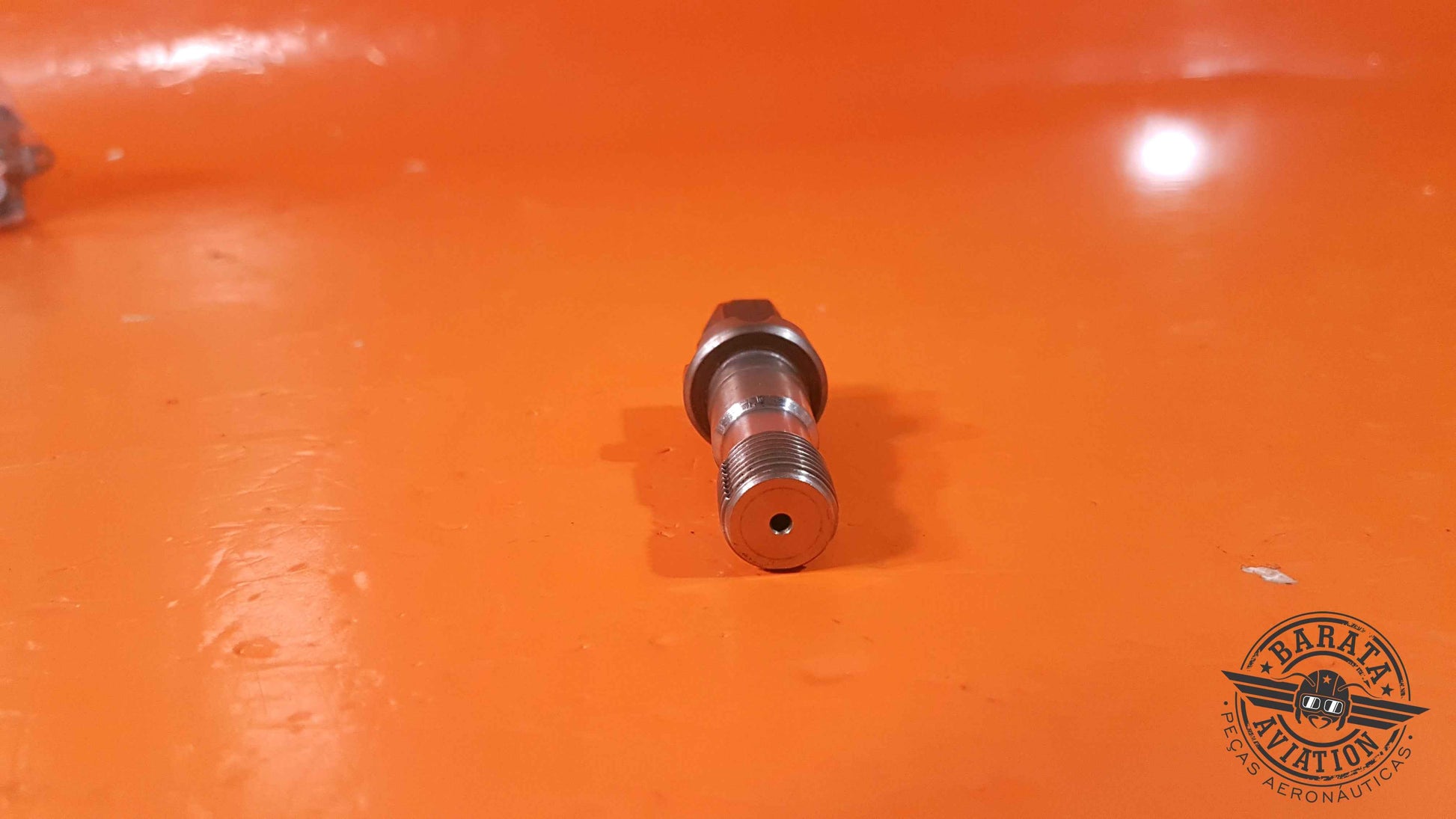 3111764-01   Pratt & Whitney Bolt