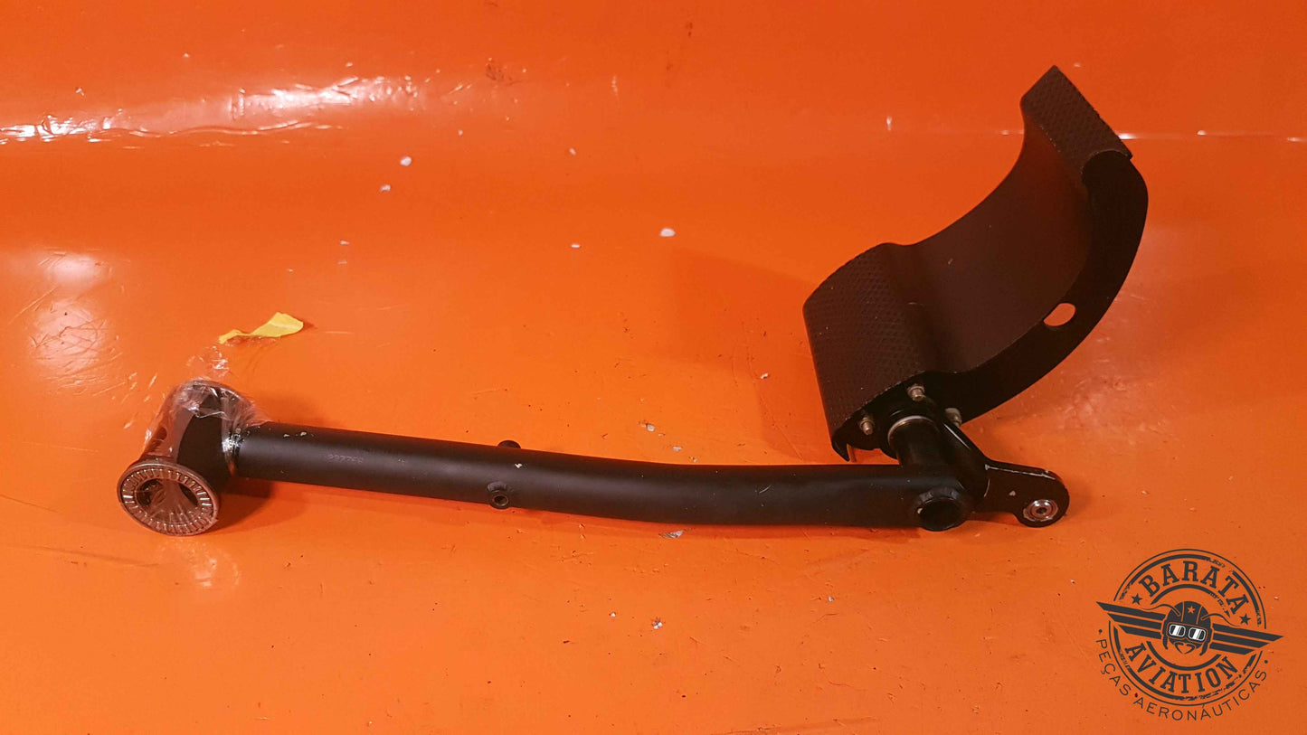 T700A2720040900 TBM  L/H Pedal Assembly