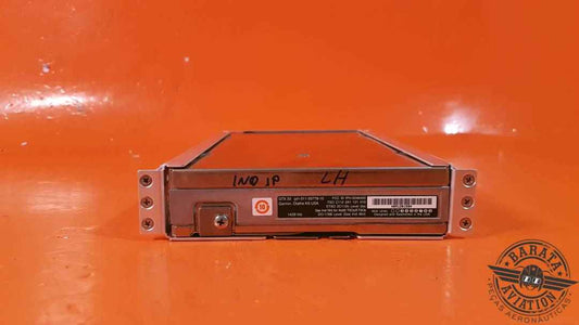 011-00779-10 Garmin GTX33 Transponder - 14/28 Vdc - W/ Mount Tray And Backplate 