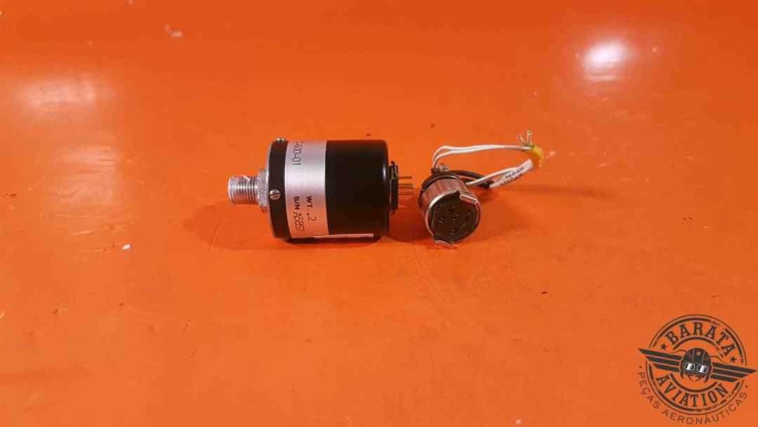 17-600-01 U.M.A.Inc Differential Pressure Switch - w/ connector 