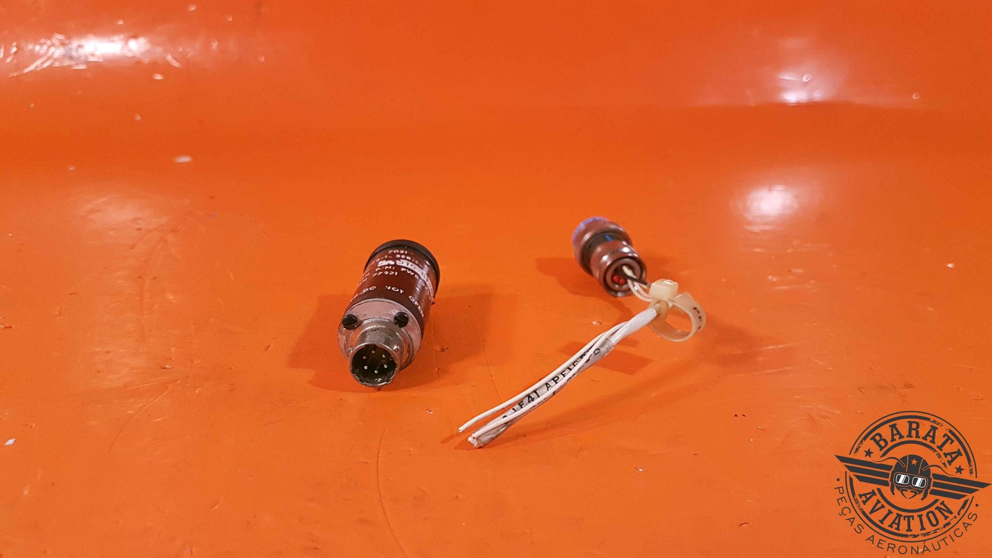 2101366-1 Airesearch Engine Sync Indicator  W/ Connector