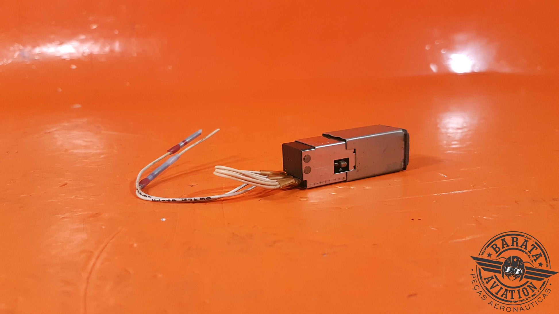 M22885/90   Optics Annunciator Switch