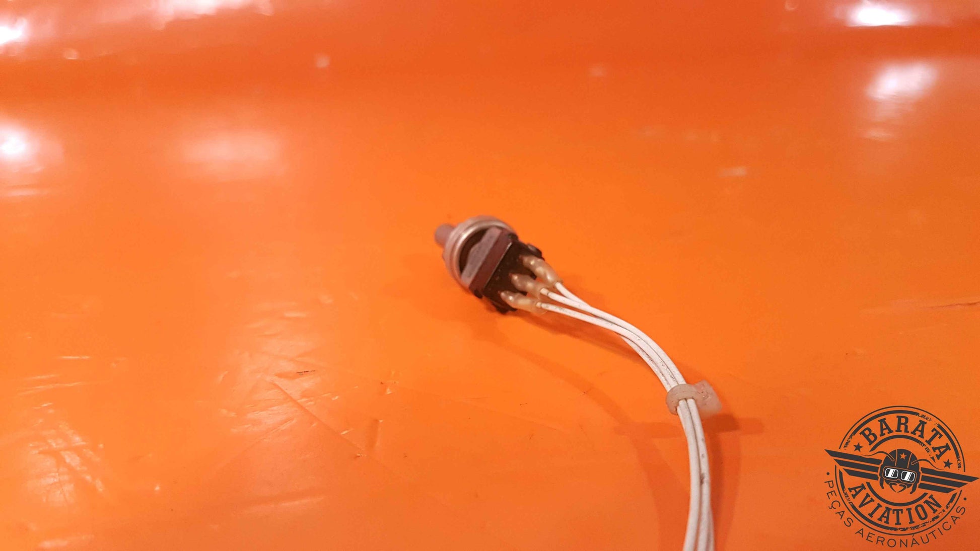 MS90310-271  Switch On/Off/On