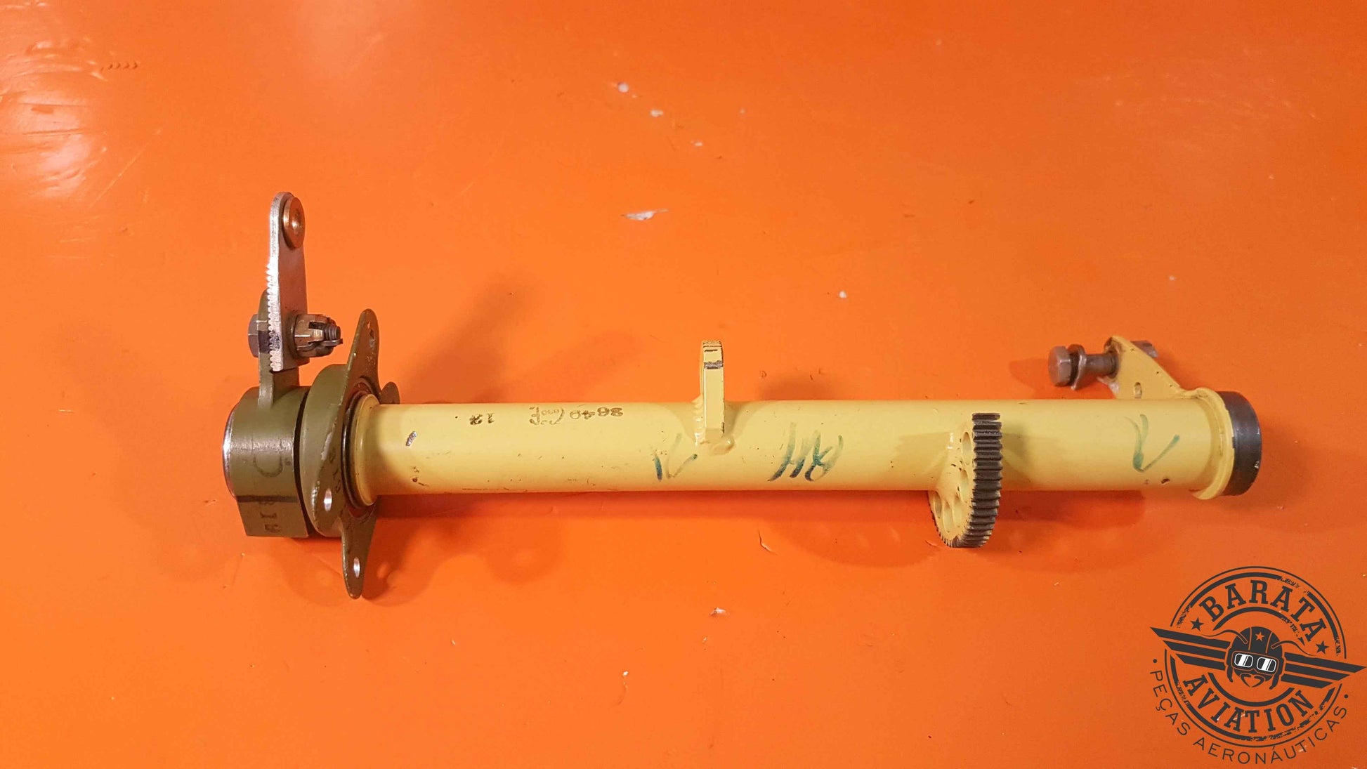 6260364-4  R/H Crank Assy