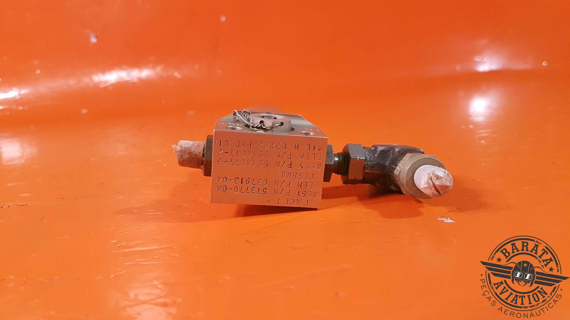 9914077-3   Cessna Hydraulic Filter Housing Assy