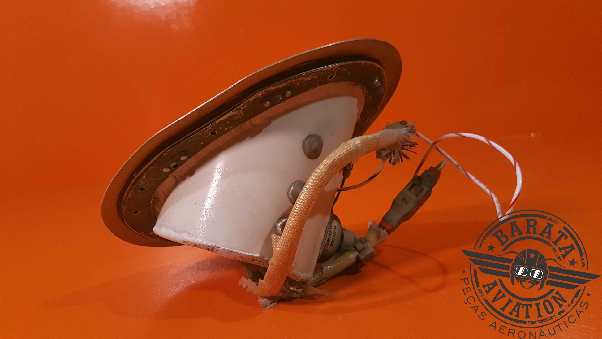 6228012-44 Cessna 650 Citation R/H Wing Light Assy