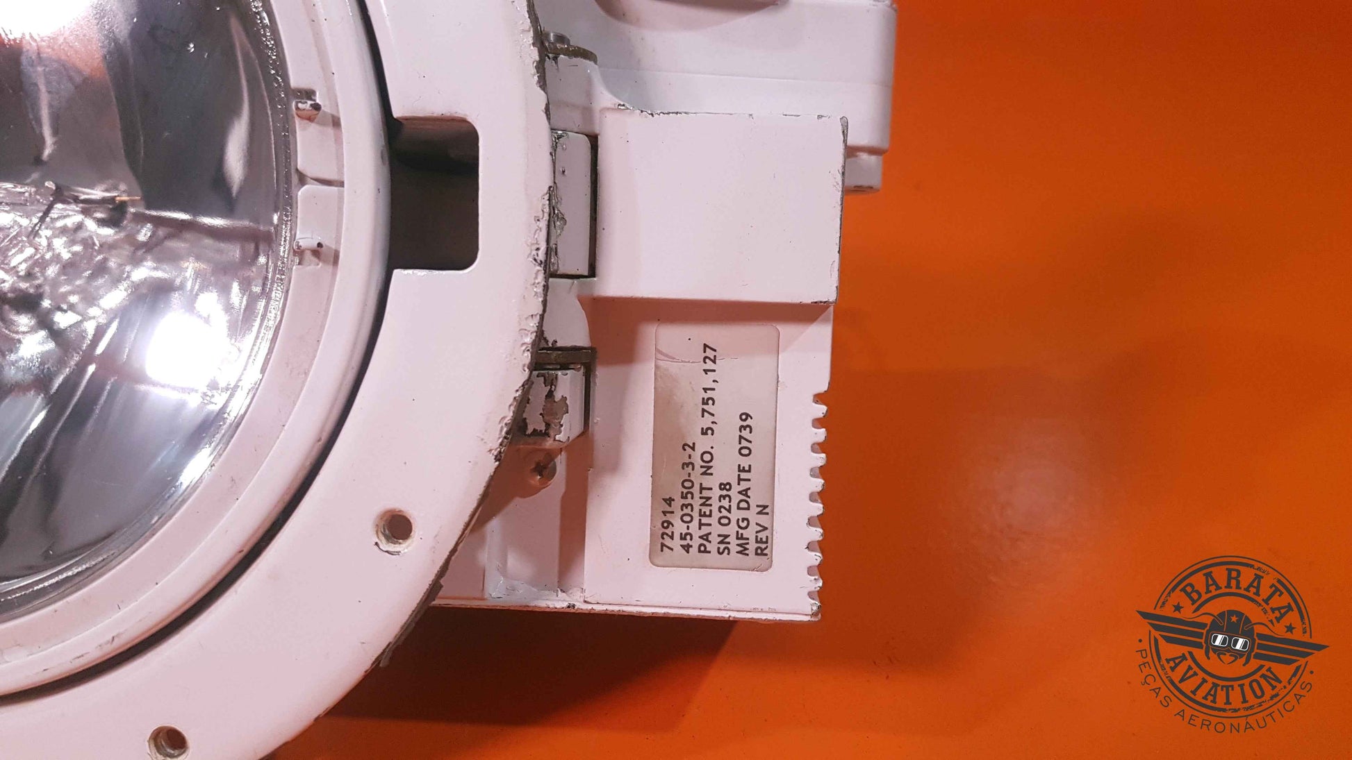 45-0350-3-2 Cessna Retractable Landing Light