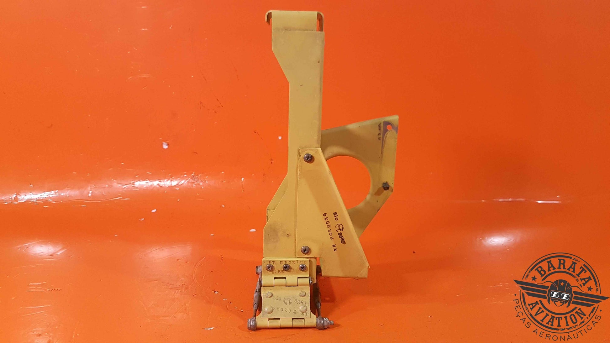 6260292-32   Support Assy