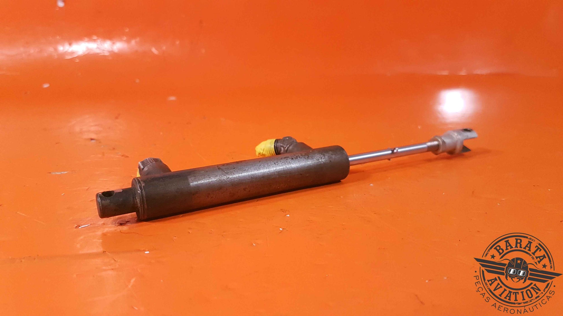 VV15-625   Paramount Master Brake Cylinder Assembly