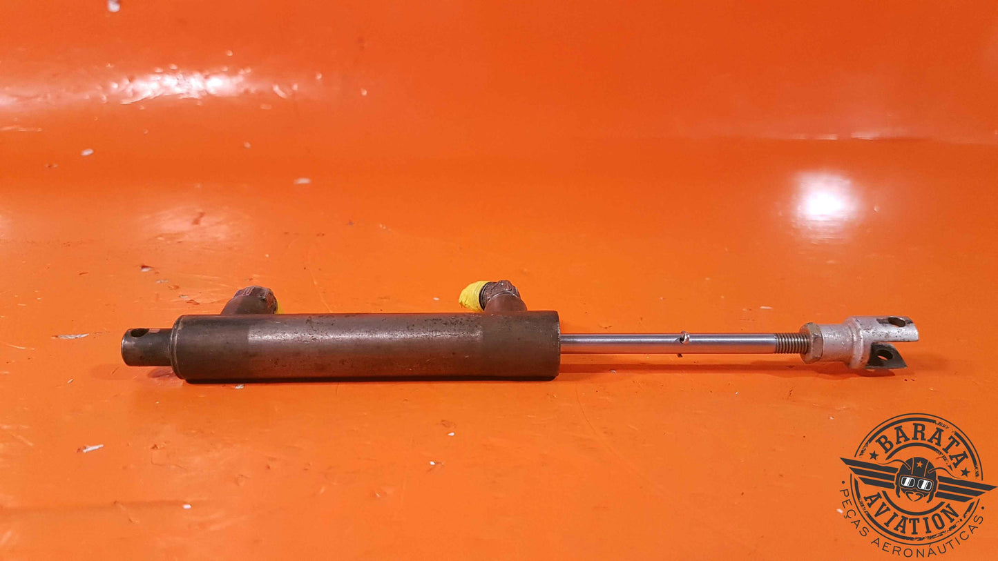 VV15-625   Paramount Master Brake Cylinder Assembly